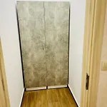 Appartamento тутхон